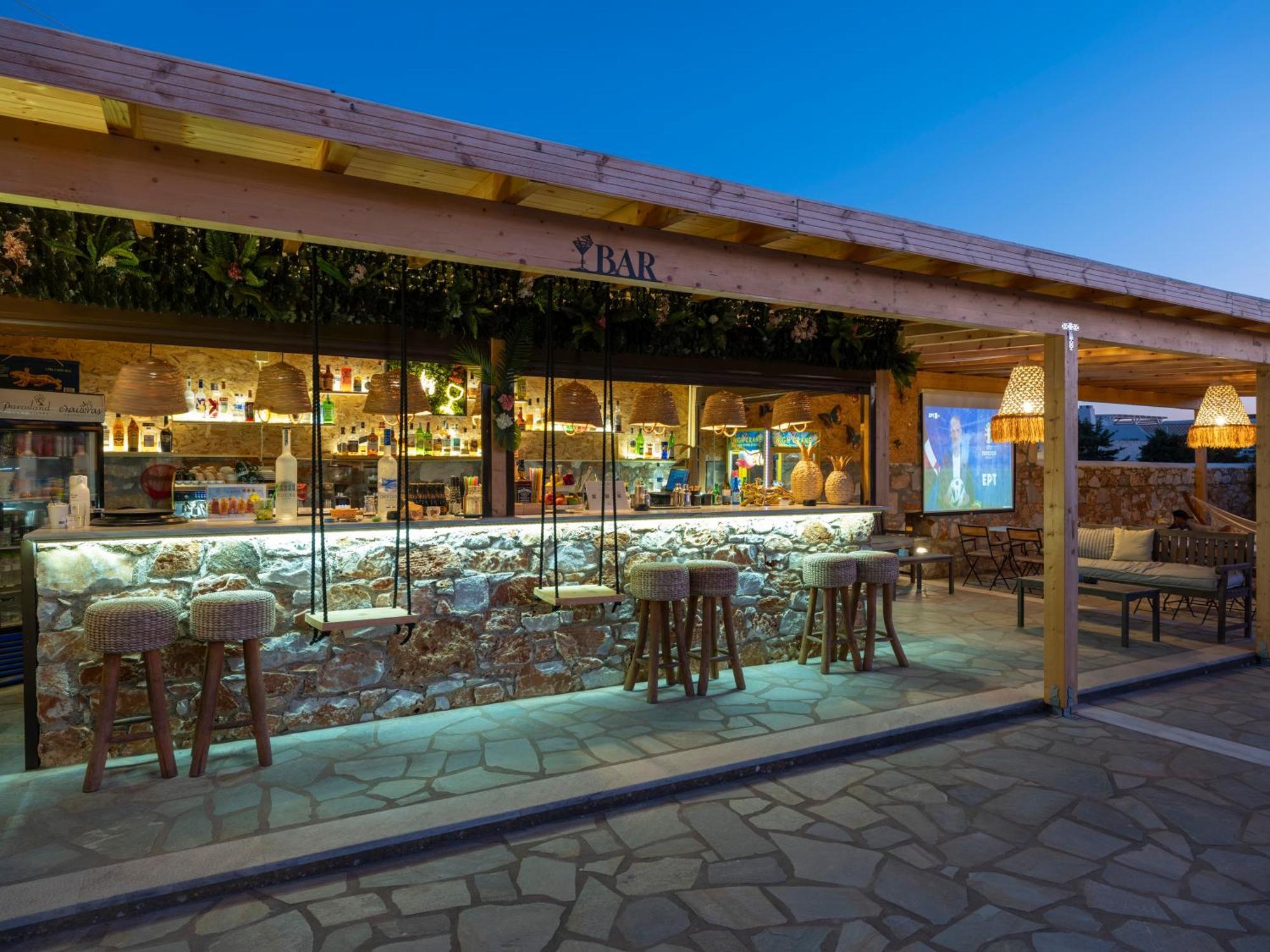 Parosland Hotel Aliki  Exterior photo